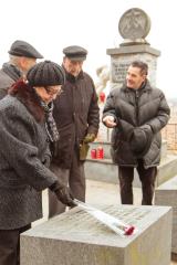 Spominska slovesnost ob 72. letnici streljanja 40-tih talcev pri spomeniku v Šenčurju 7